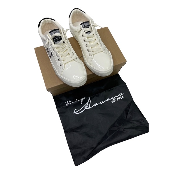♦️SOLD♦️NIB Vintage Havana Quincy Patent Leather Sneakers in Liquid White - Picture 8 of 9